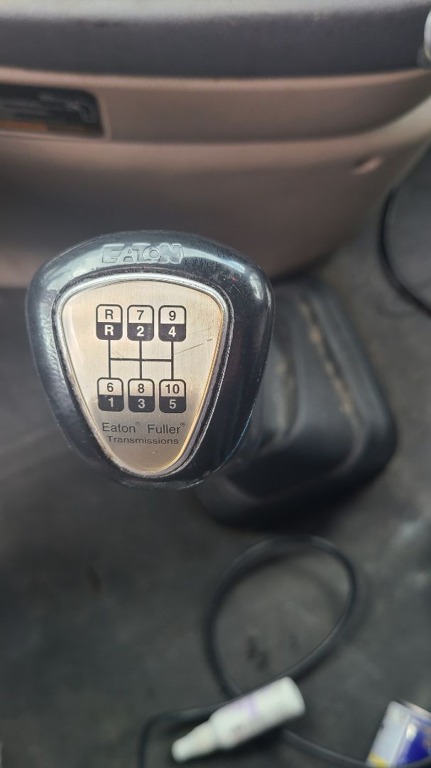 2012 FREIGHTLINER Cascadia - Image 21